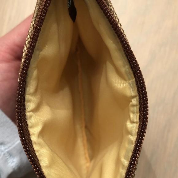 Coach wristlet - Picture 5 of 5